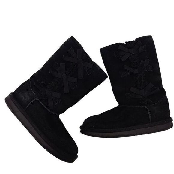 KOOLABURRA UGG Victoria Tall Boot‎ Girl Size 4 Bows Suede Shearling Black Cute - Picture 1 of 11